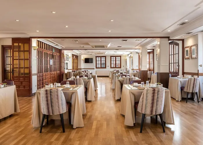 Crisol Meson Del Cid 酒店