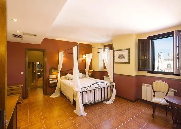 Crisol Meson Del Cid Hotel