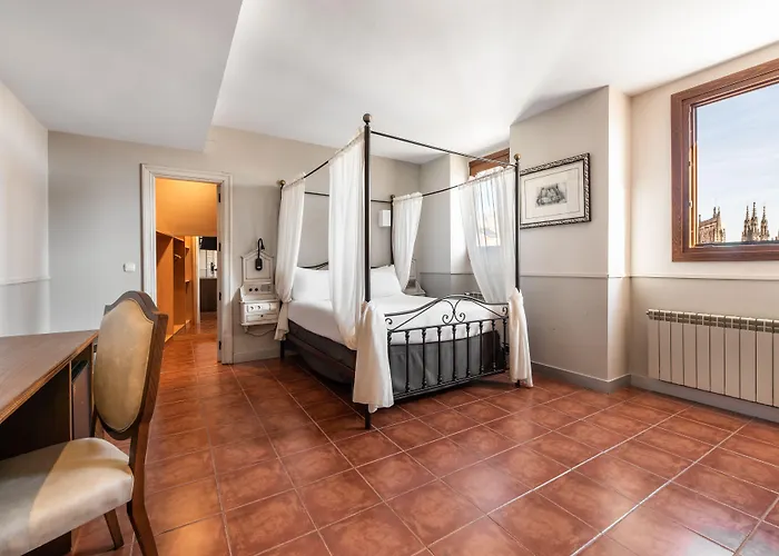 Crisol Meson Del Cid Hotel Burgo